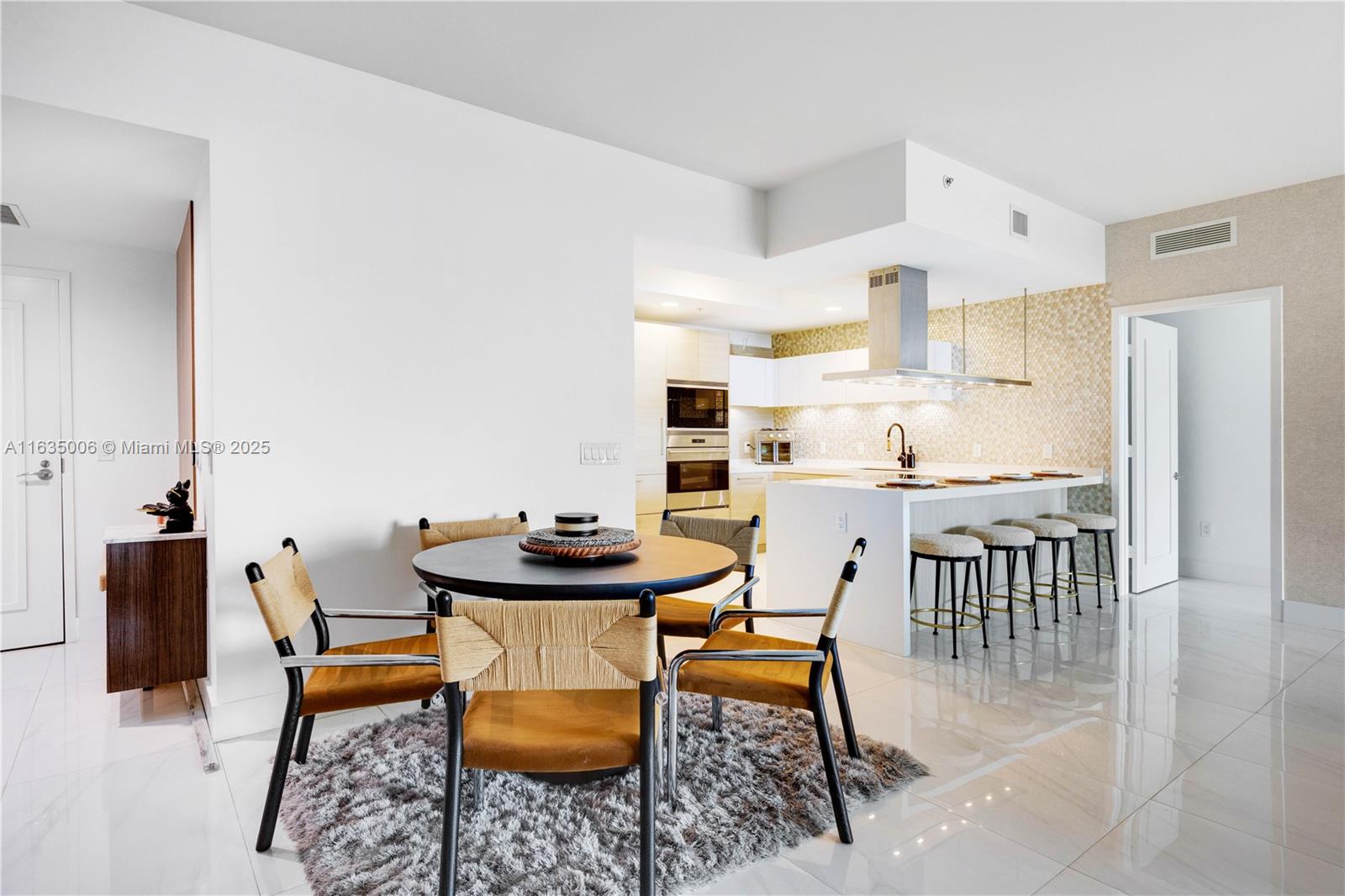MARINA PALMS RESIDENCES S - Residential