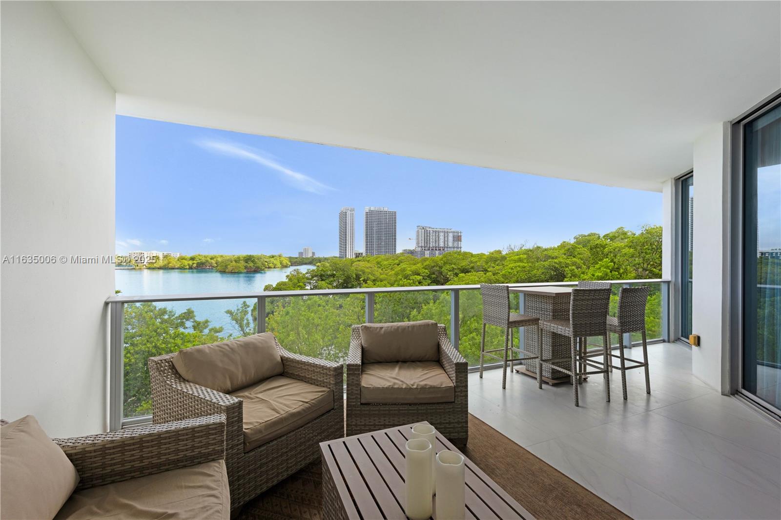 MARINA PALMS RESIDENCES S - Residential