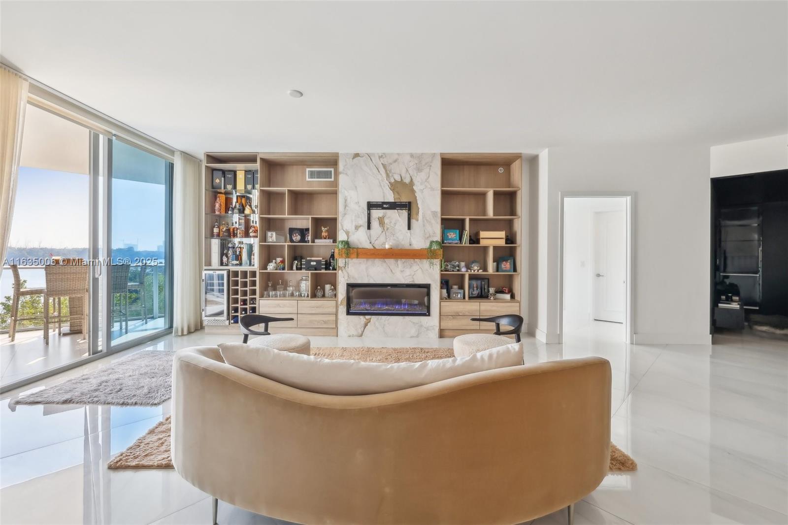 MARINA PALMS RESIDENCES S - Residential