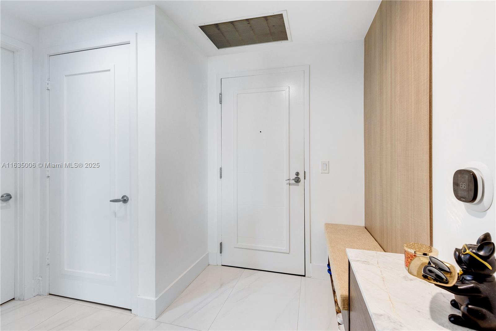 MARINA PALMS RESIDENCES S - Residential