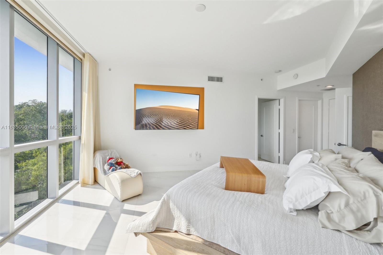 MARINA PALMS RESIDENCES S - Residential