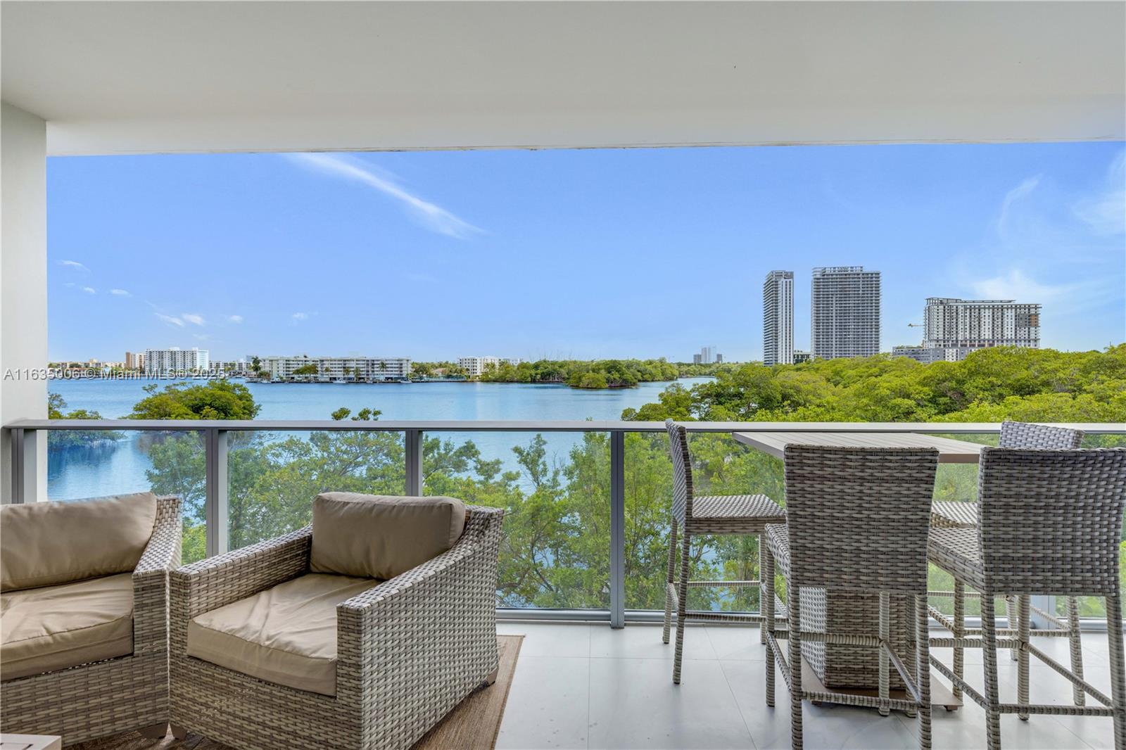 MARINA PALMS RESIDENCES S - Residential