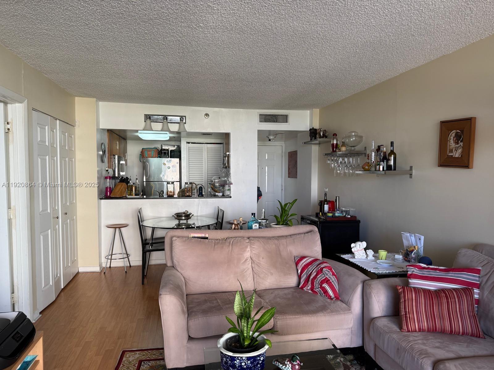 540 Brickell Key Dr 910