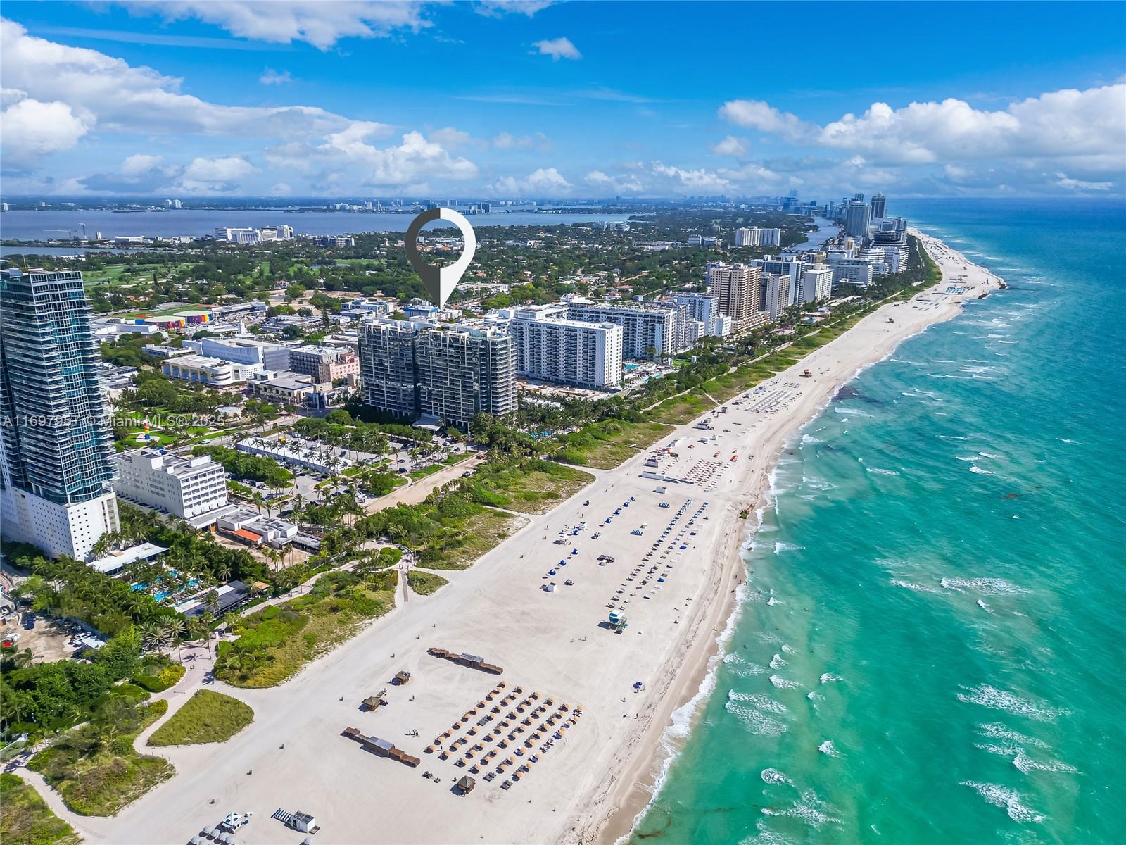 2201 Collins Ave 623