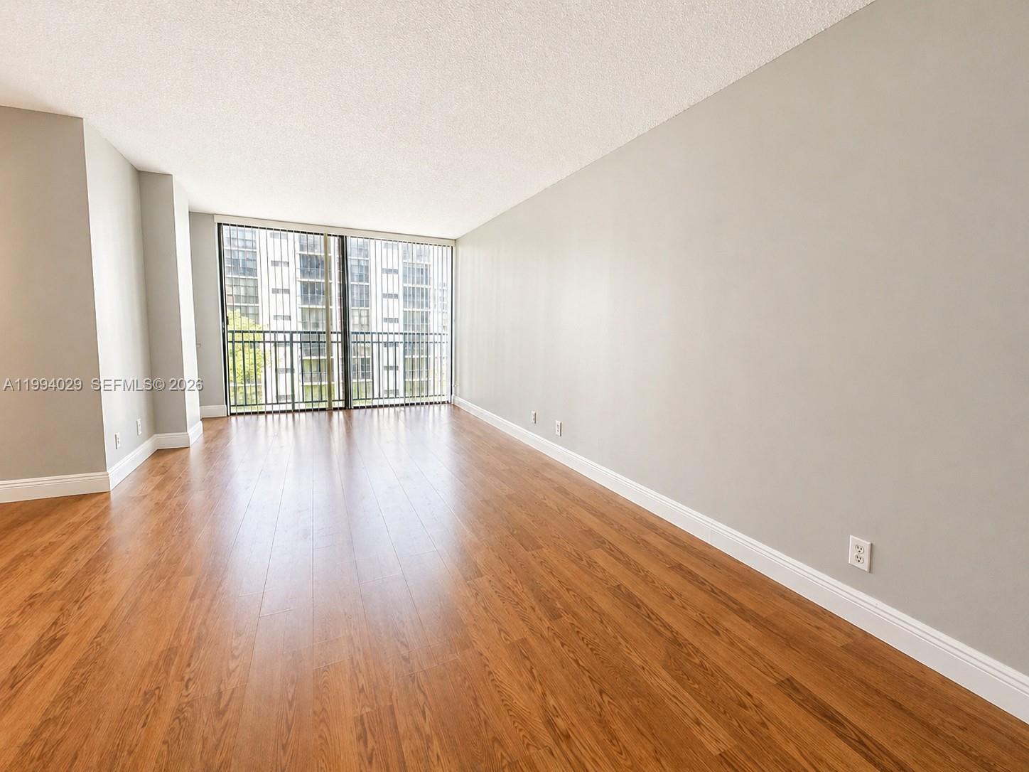 PLAZA OF AMERICAS CONDO P - Residential