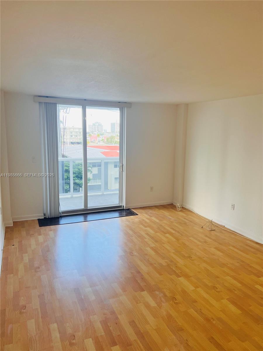 THE ISLANDER CLUB CONDO - Residential Lease