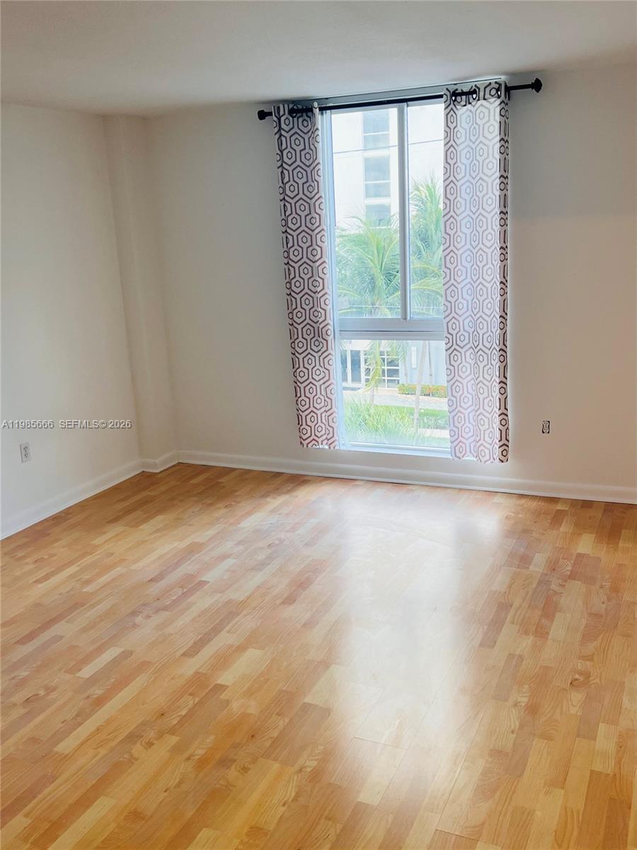 THE ISLANDER CLUB CONDO - Residential Lease