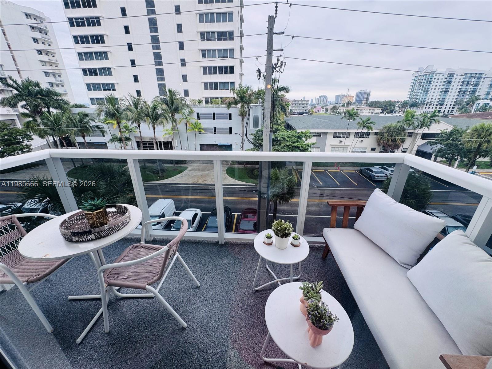 THE ISLANDER CLUB CONDO - Residential Lease