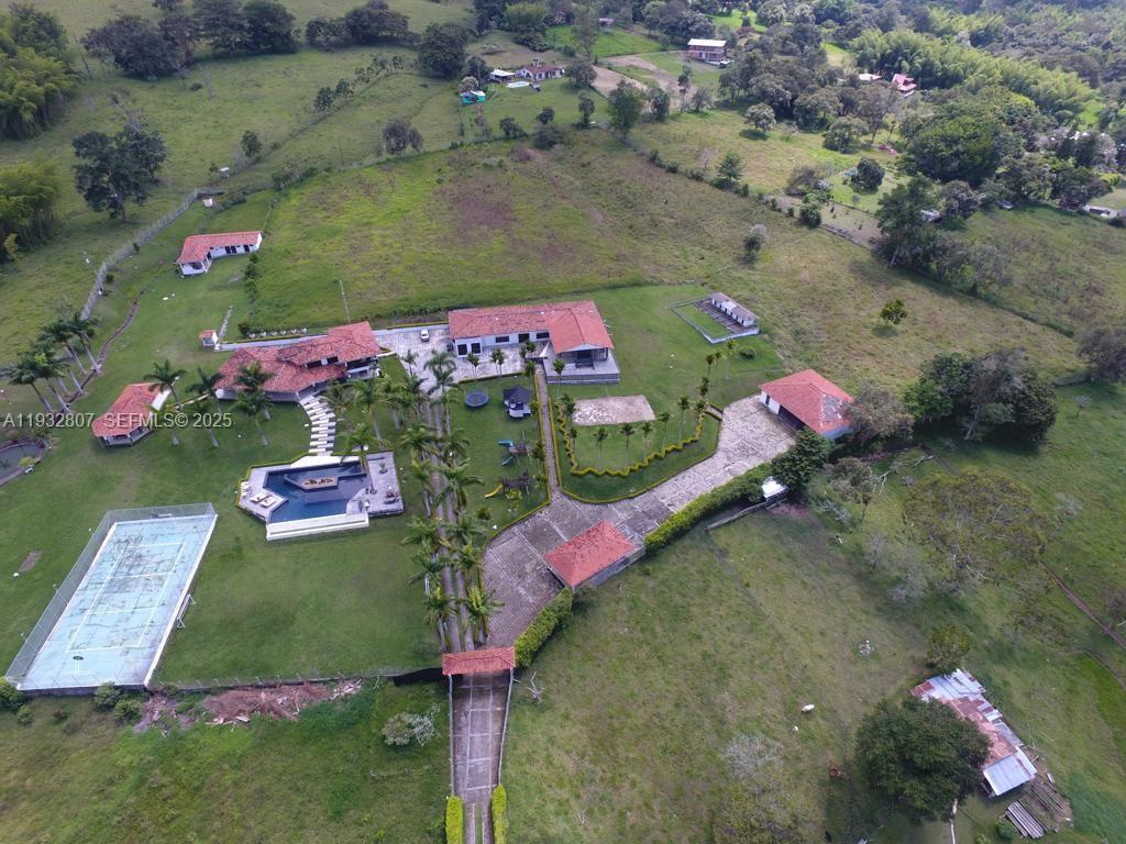 FINCA CALIMA DARIEN - Residential