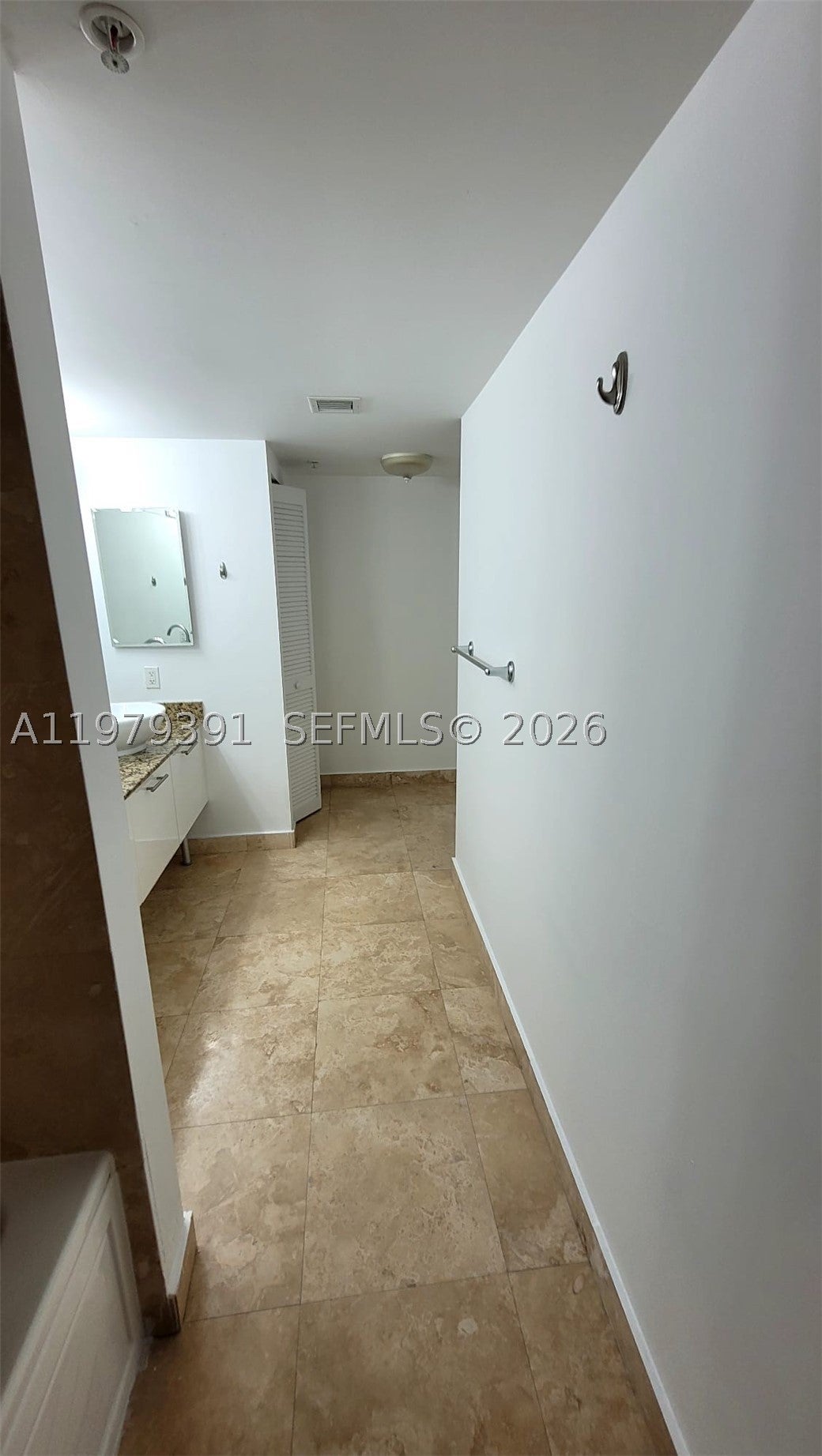 41 SE 5th St 709