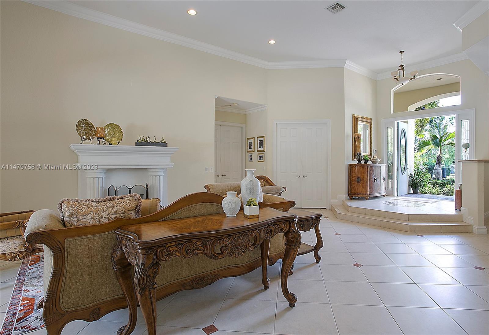 EVERGLADES LAND CO - Residential