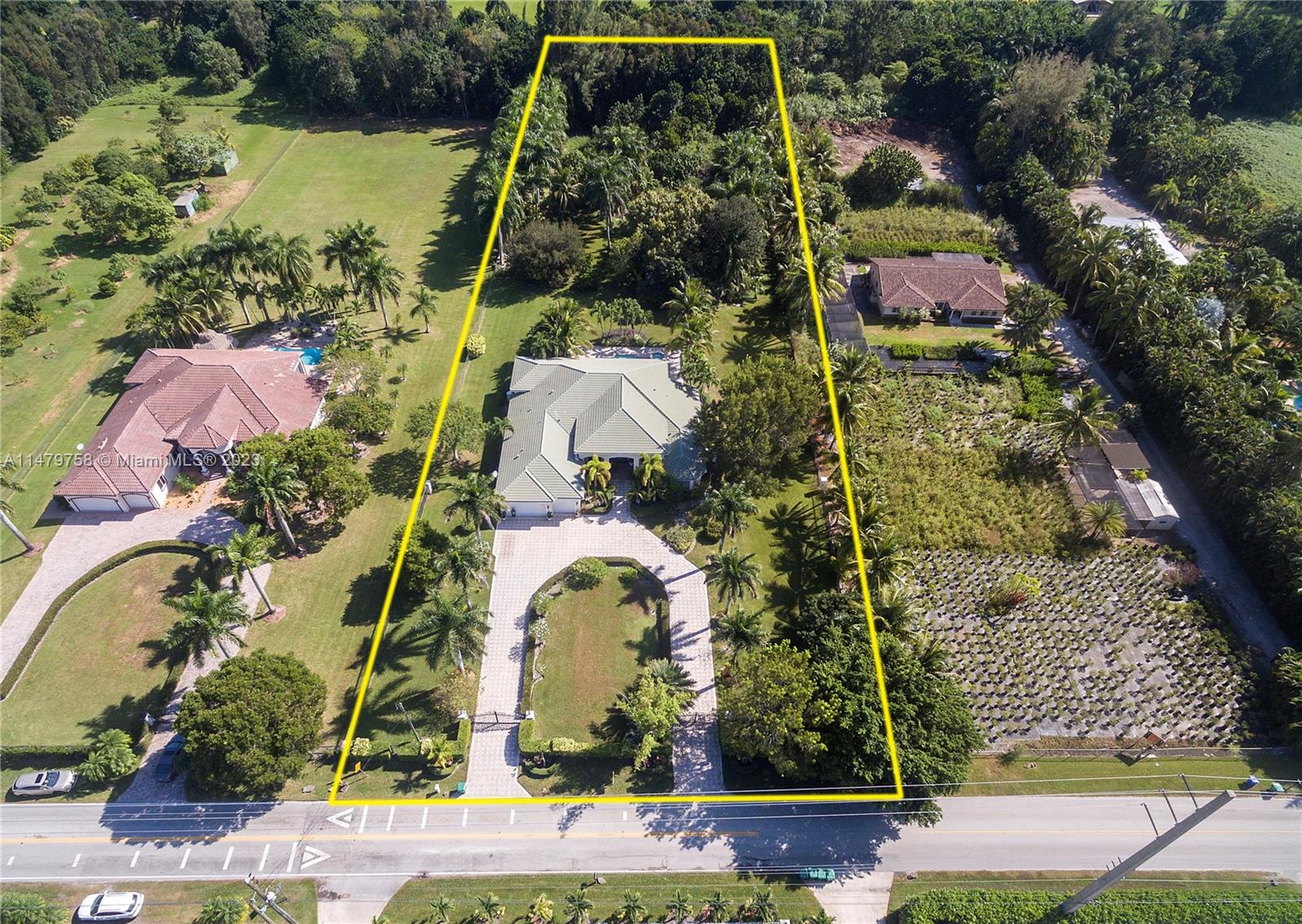 Property for Sale at 6910 Sw 185th Way Way, Southwest Ranches, Broward County, Florida - Bedrooms: 5 
Bathrooms: 4  - $2,299,000