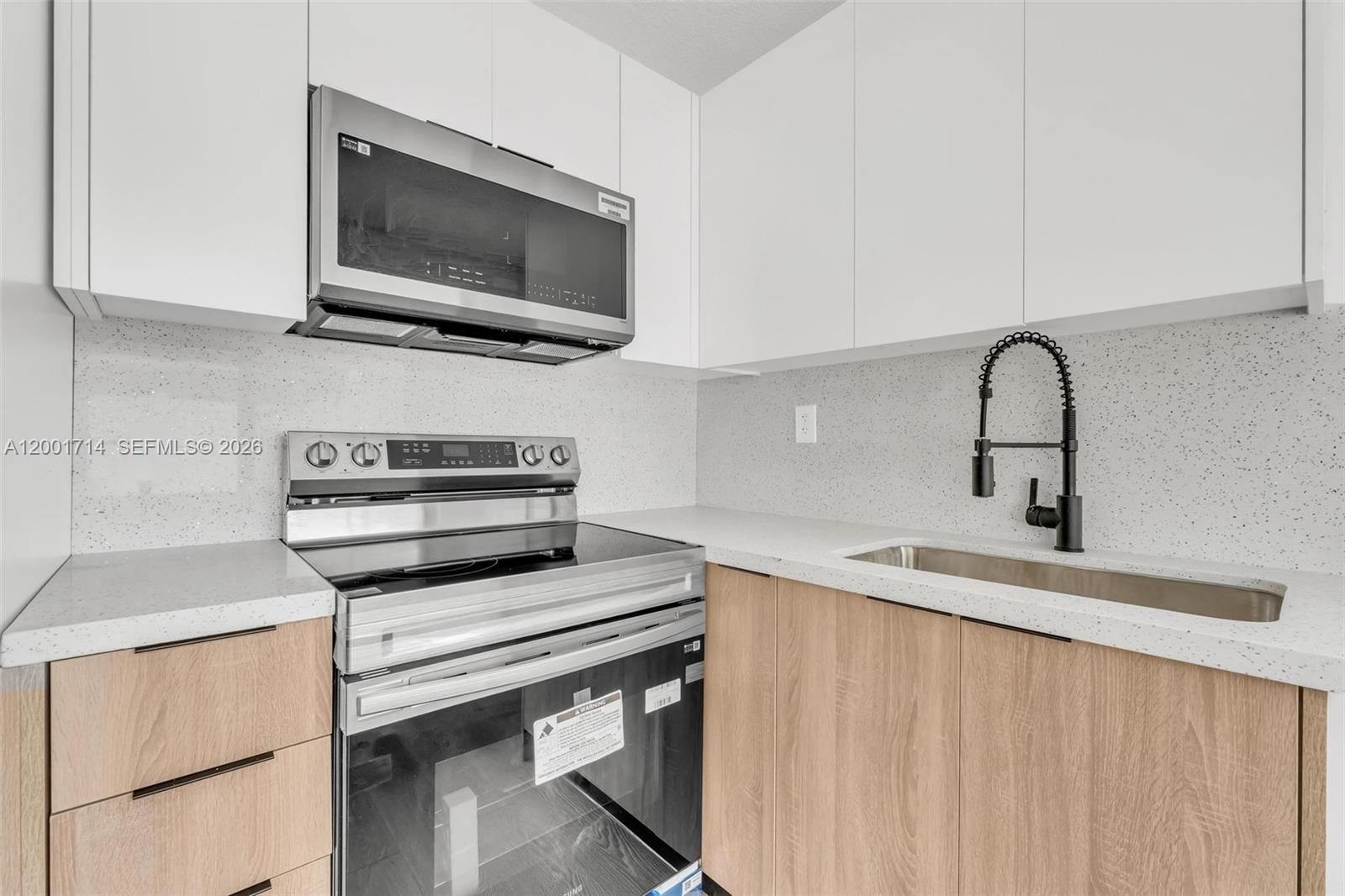 1611 NE 50th Ct 3