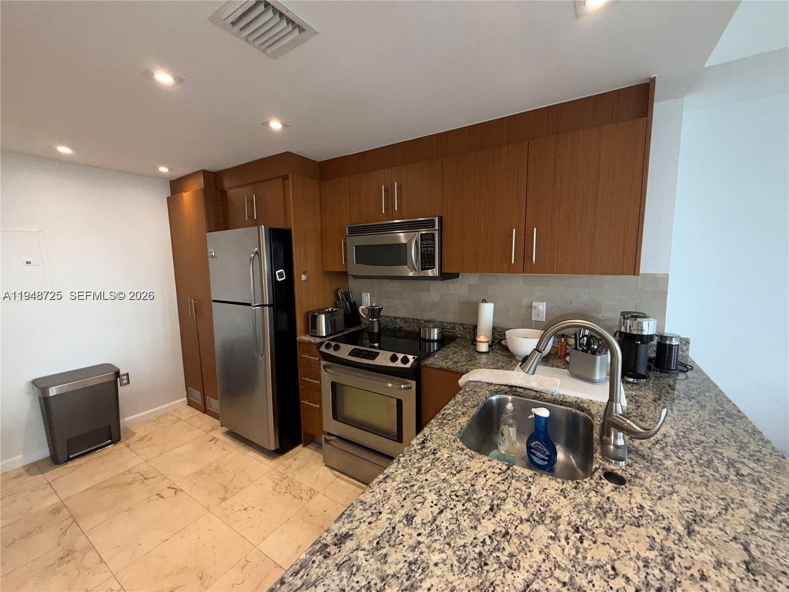 HARBOUR HOUSE - Residential