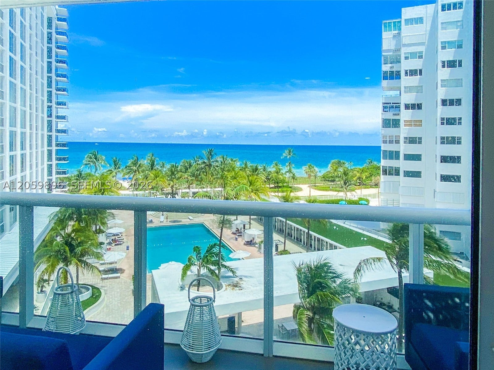10275 Collins Ave 519