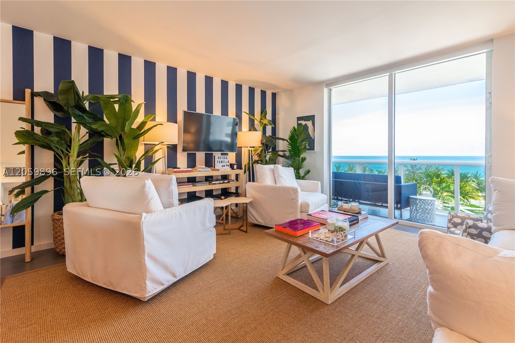 10275 Collins Ave 519