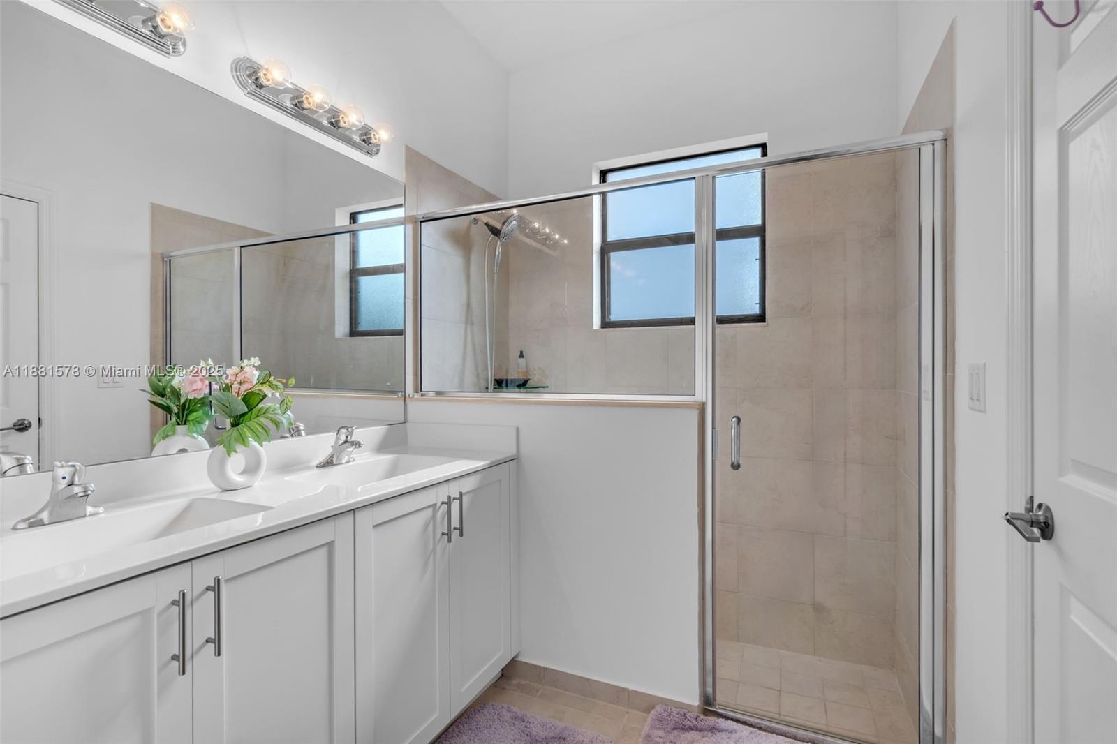 VIA VENTURA NEIGHBORHOOD - Residential