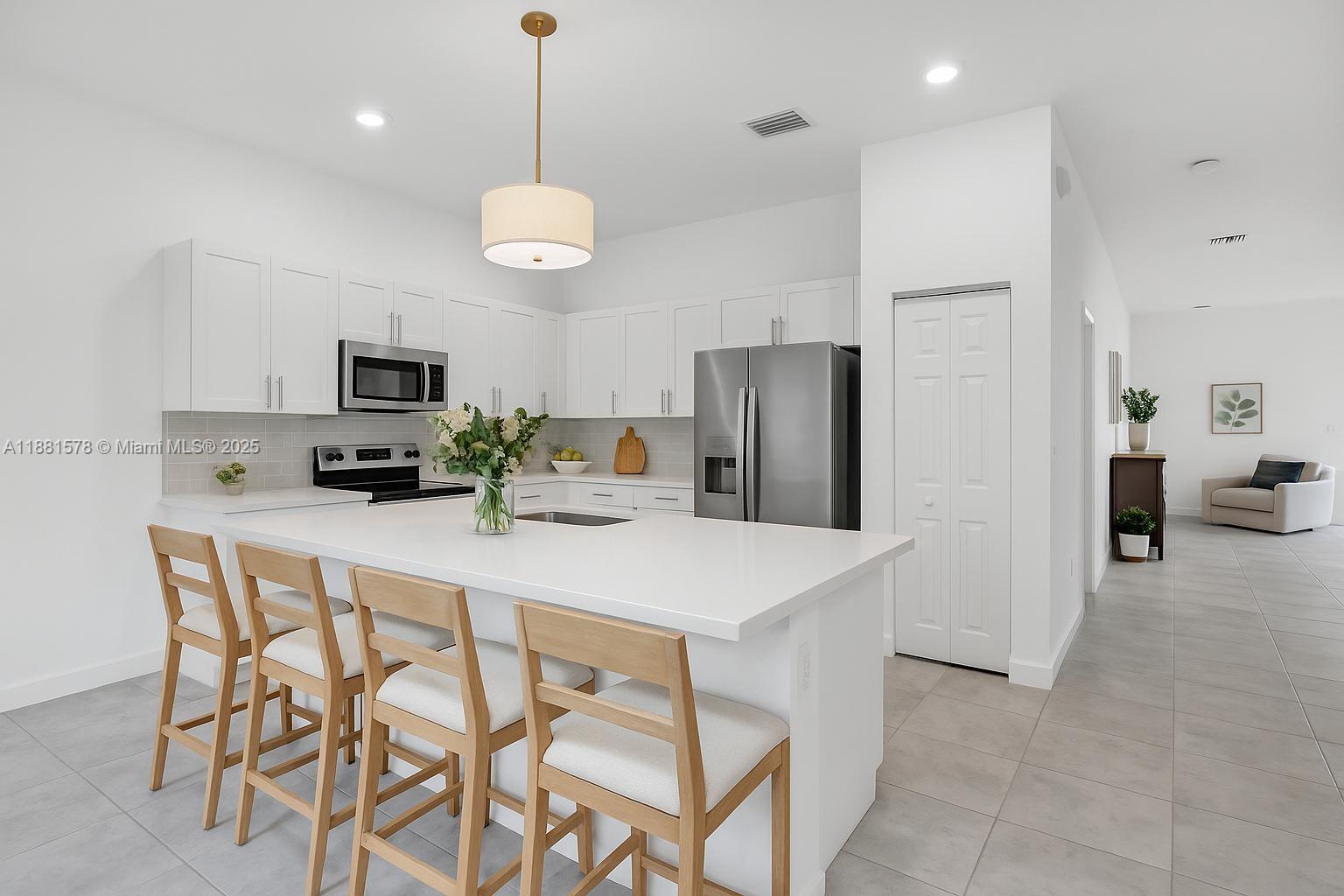 VIA VENTURA NEIGHBORHOOD - Residential