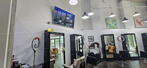 90 SW 3rd St Miami FL 33130