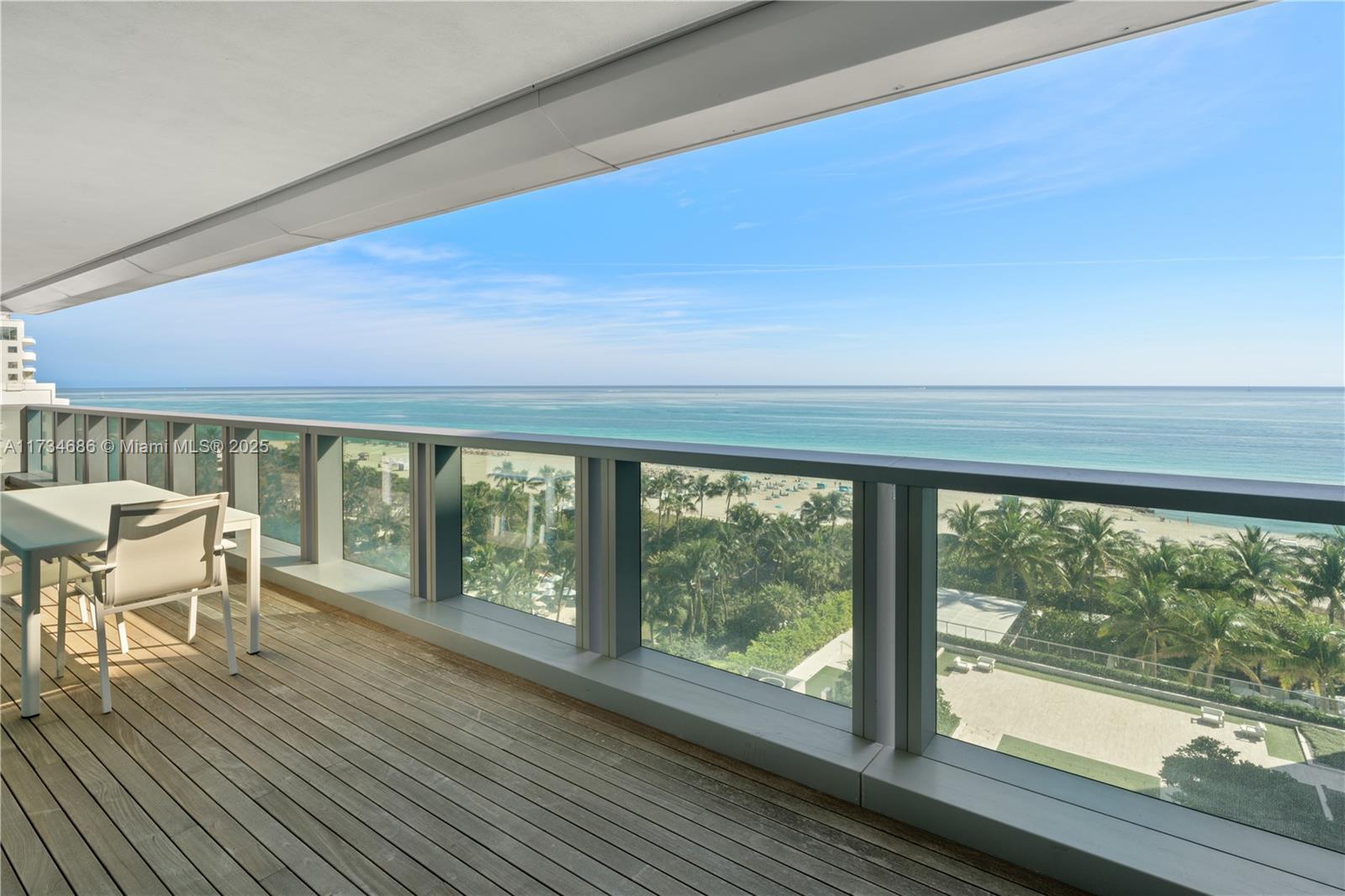2901 Collins Ave 1001