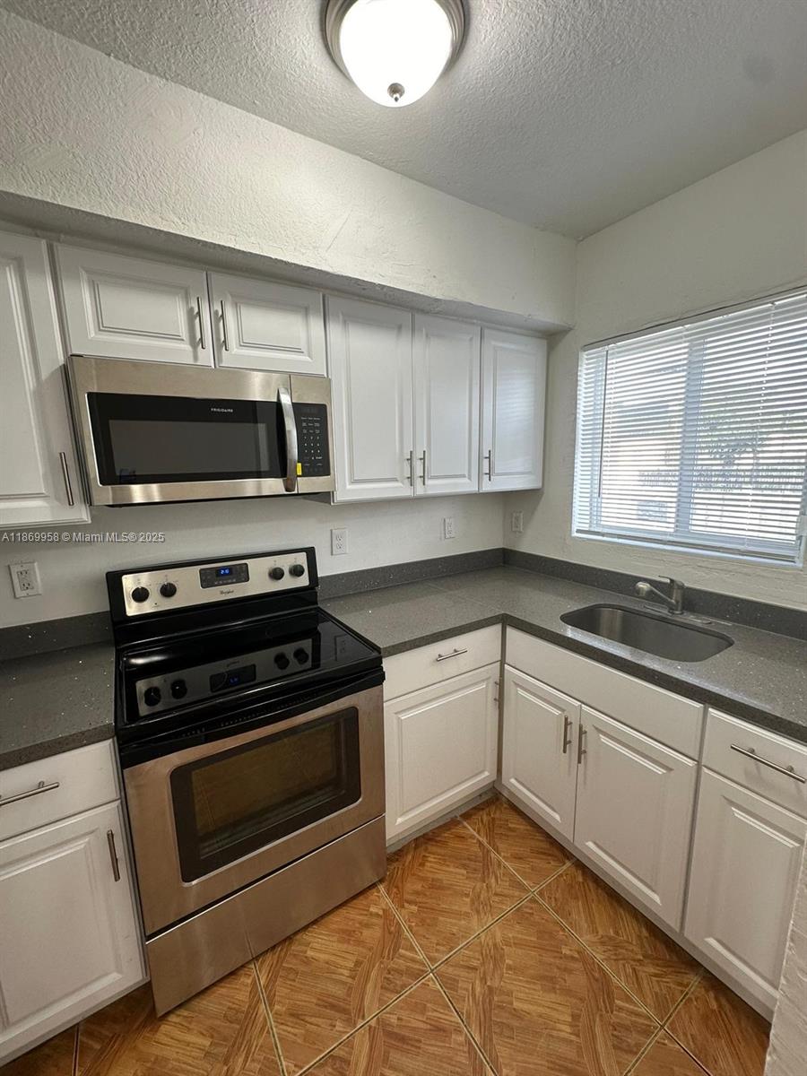 407 NW 84th St 407