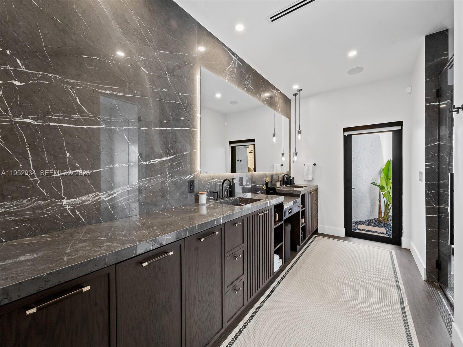 CORAL GABLES SEC E - Residential