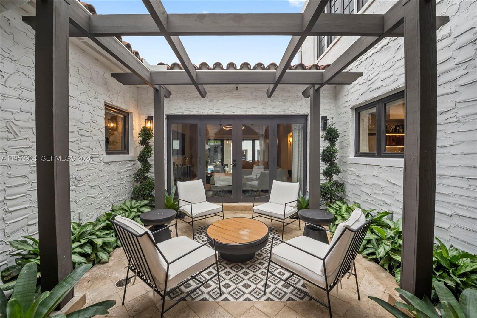 CORAL GABLES SEC E - Residential