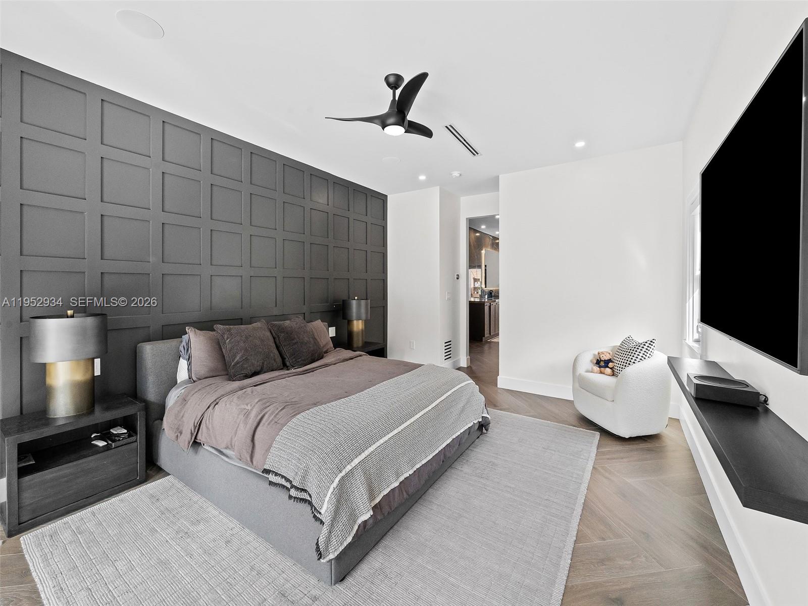 CORAL GABLES SEC E - Residential