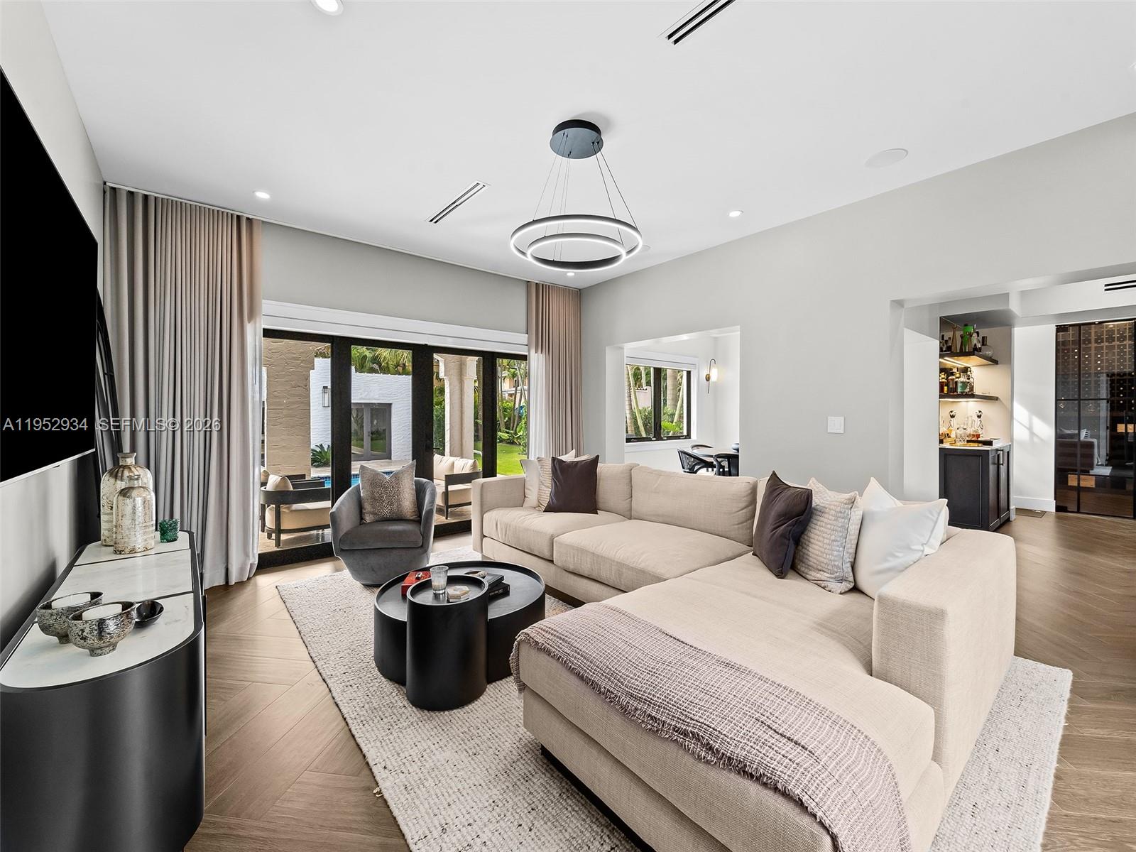 CORAL GABLES SEC E - Residential