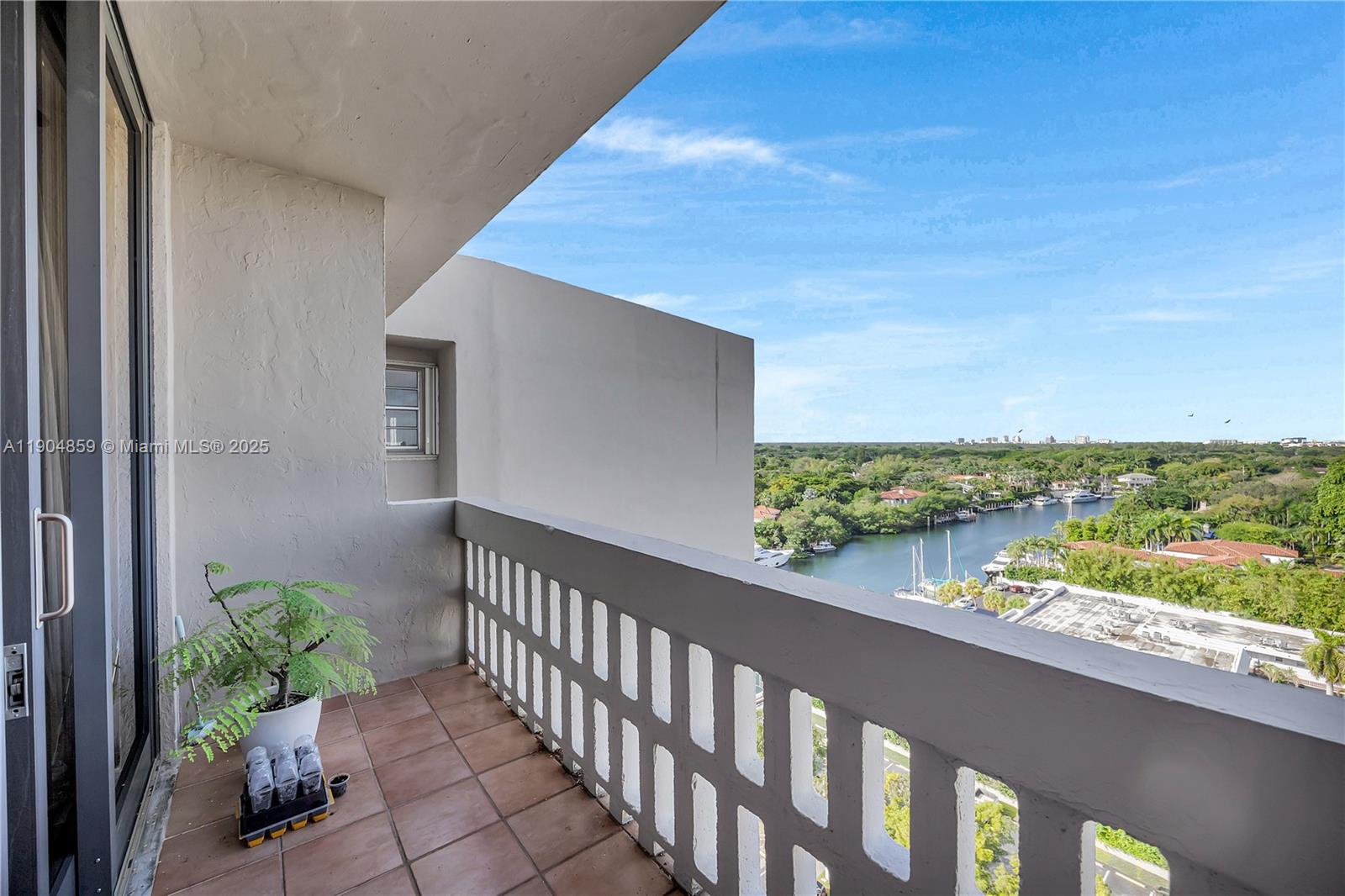 GABLES WATERWAY TOWERS CO - Residential