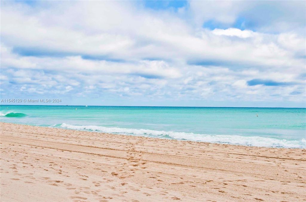 Photo of 1323 N Federal Hwy #3, Hollywood, FL 33020 (MLS # A11545129)