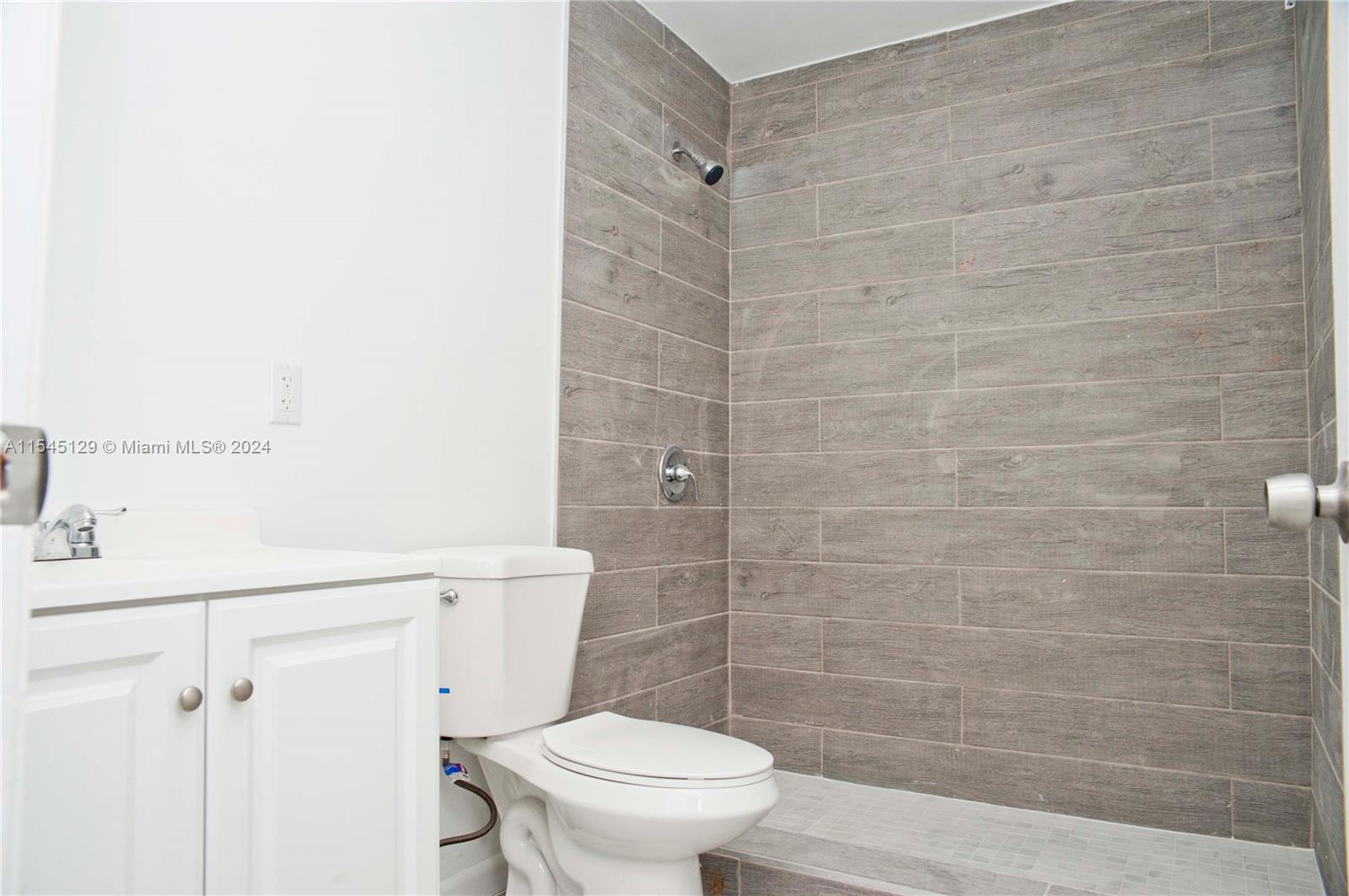ST JAMES PARK - Residential Lease