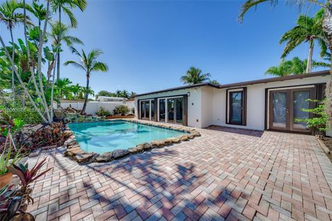 Tiny photo for 1704 SW 5th Ct, Fort Lauderdale, FL 33312 (MLS # A12003048)