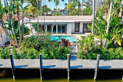 Tiny photo for 1704 SW 5th Ct, Fort Lauderdale, FL 33312 (MLS # A12003048)