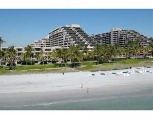 THE EMERALDBAY @ KEY COLO - Residential