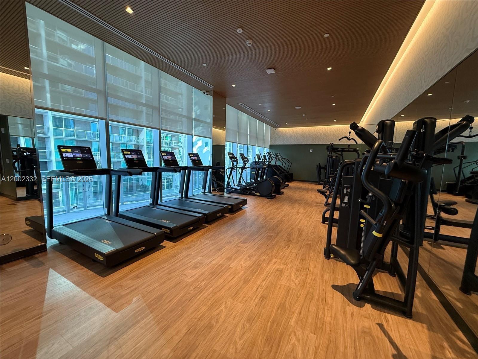 Viceroy Residence - Residential Lease