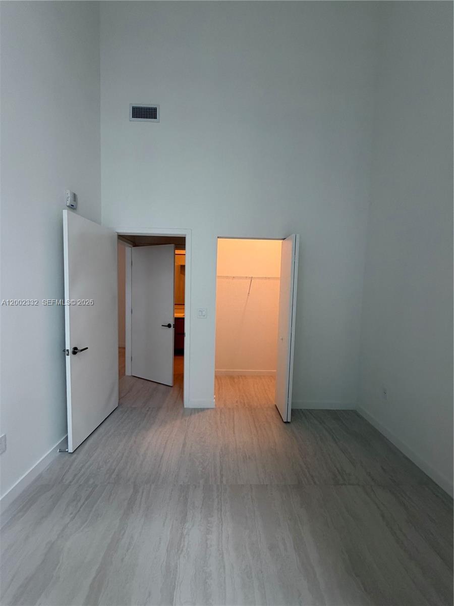 Viceroy Residence - Residential Lease