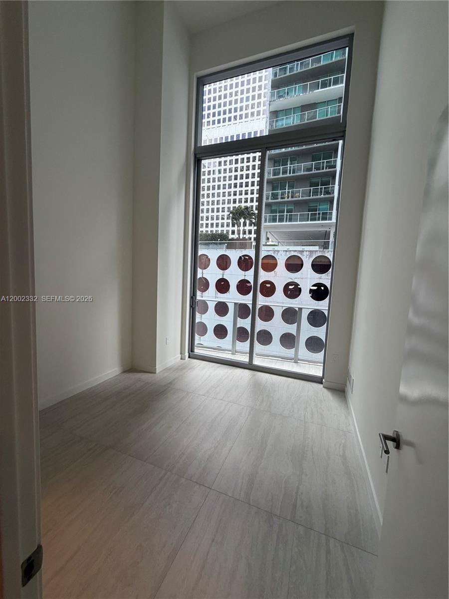 Viceroy Residence - Residential Lease