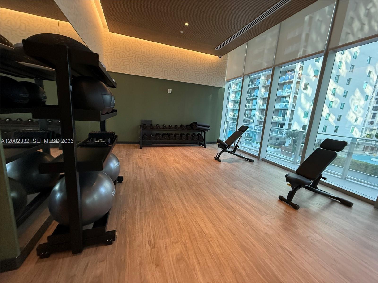 Viceroy Residence - Residential Lease