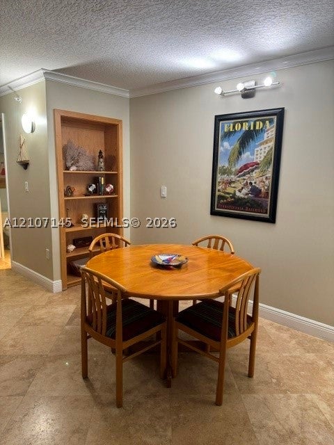 6917 Collins Ave 810
