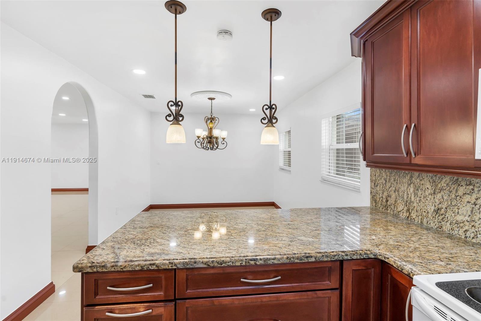 OAK PARK SEC 7 - Residential Lease