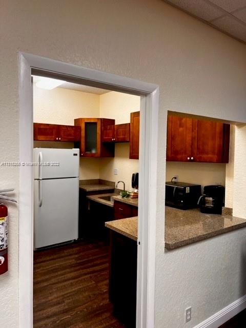 SUNRISE LAKES 113 CONDO - Residential