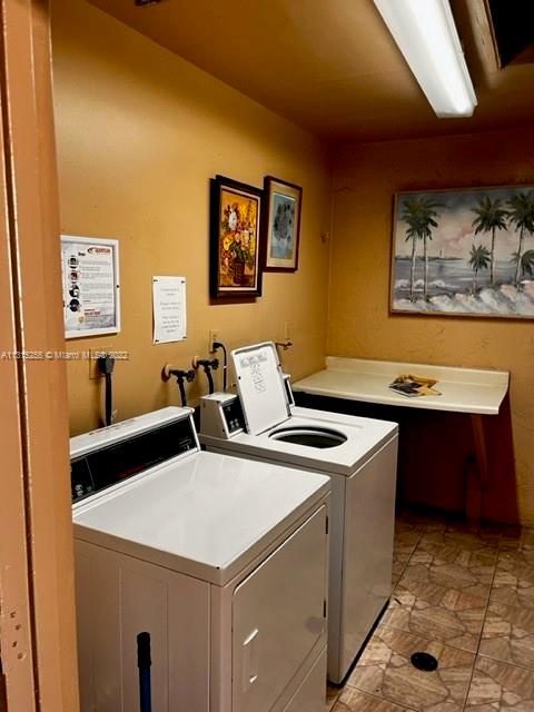 SUNRISE LAKES 113 CONDO - Residential