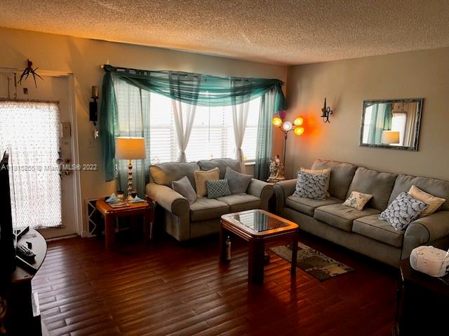 SUNRISE LAKES 113 CONDO - Residential