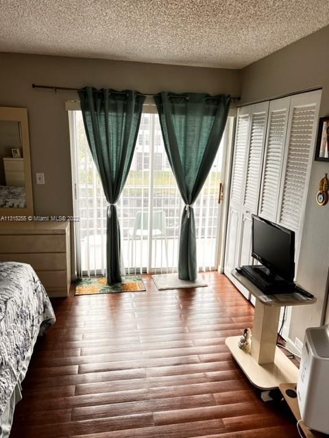 SUNRISE LAKES 113 CONDO - Residential