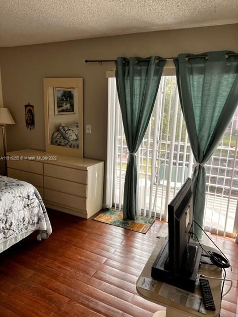 SUNRISE LAKES 113 CONDO - Residential