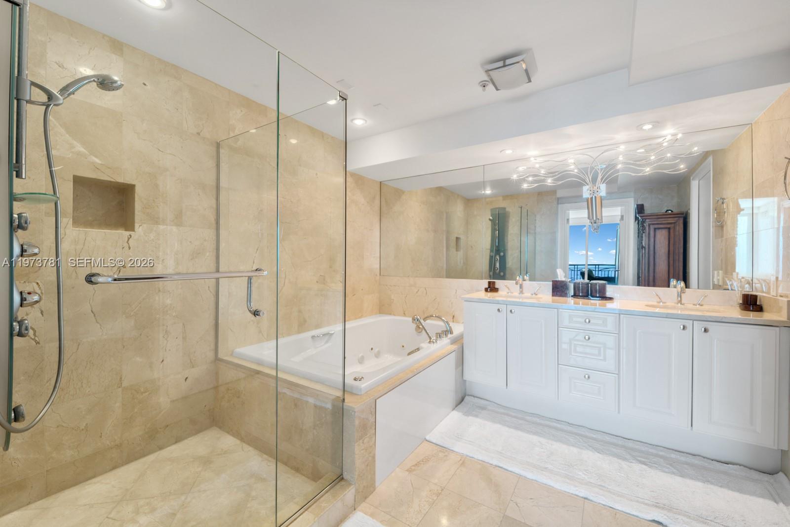 THE TOWER RESIDENCES COND - Residential