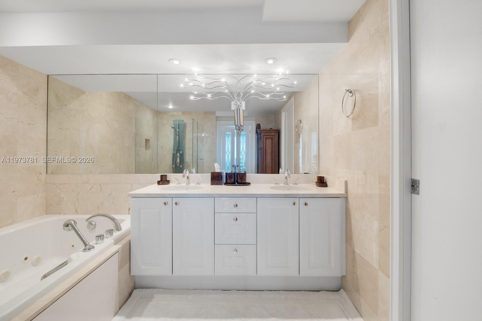 THE TOWER RESIDENCES COND - Residential