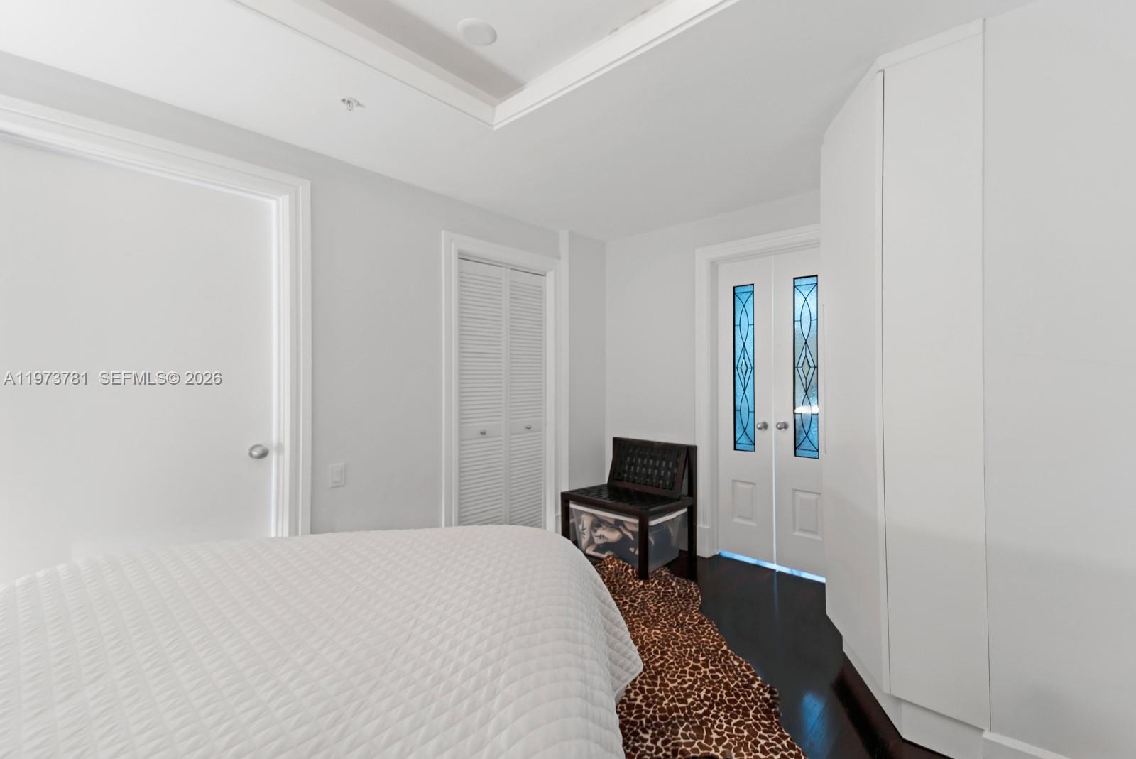 THE TOWER RESIDENCES COND - Residential