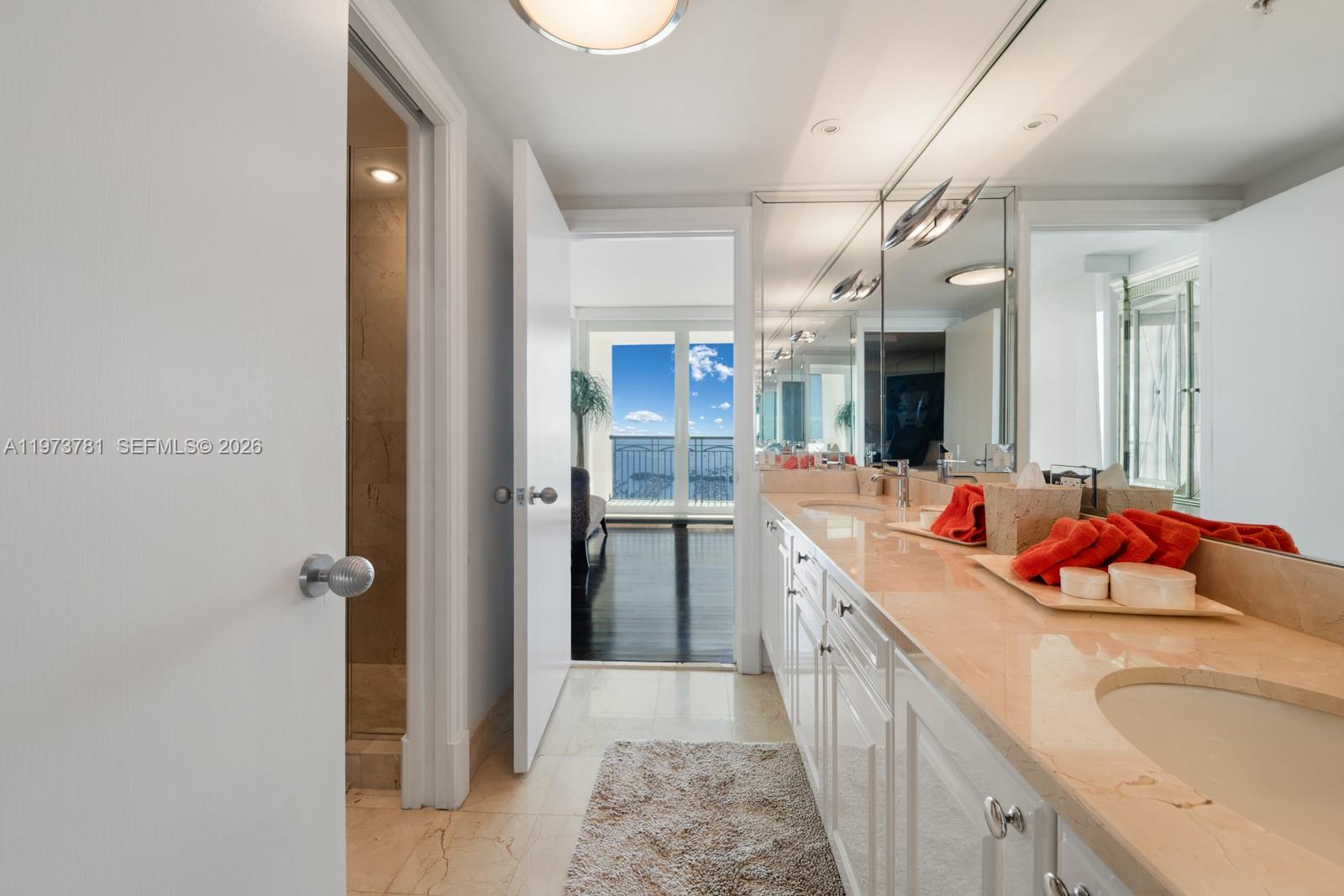 THE TOWER RESIDENCES COND - Residential